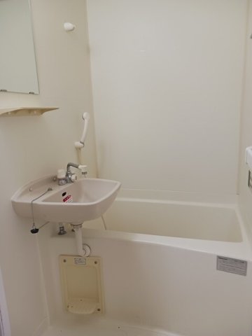 バス・シャワールーム　お風呂です