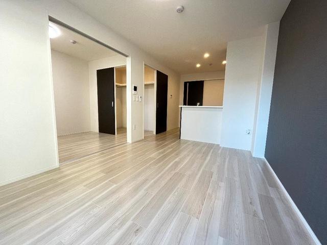 居室・リビング　※建築中の物件です。写真は参考としてご確認ください。