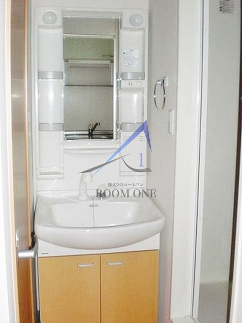 洗面設備　独立洗面台です。