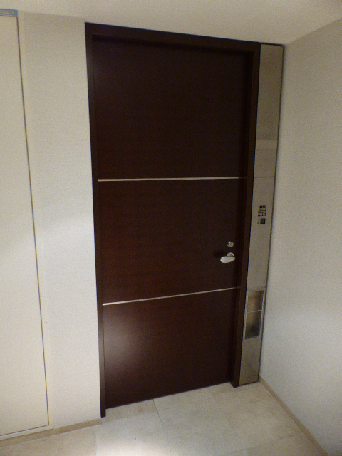 玄関　※別部屋参照