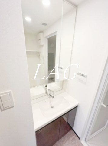 洗面設備　洗面台です。