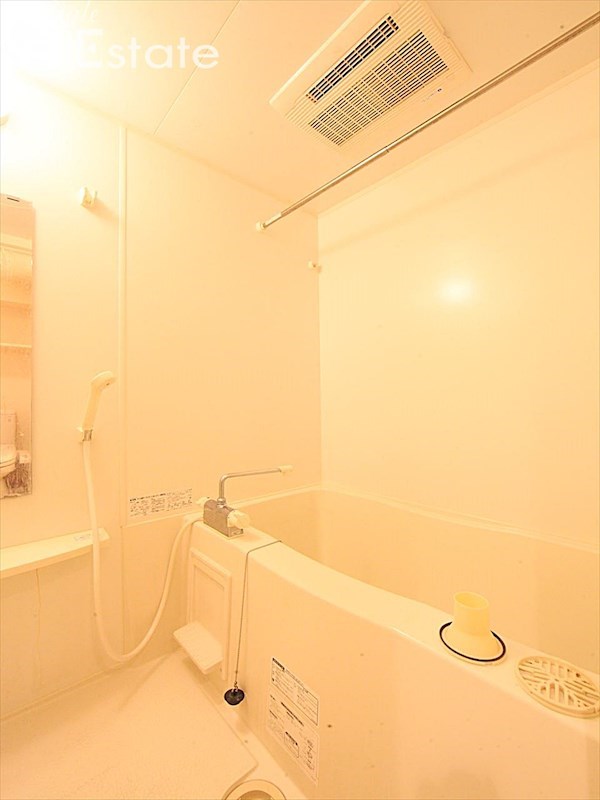 バス・シャワールーム　バスルーム