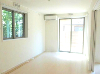 居室・リビング　こちらのリビングで趣味の時間をお楽しみください