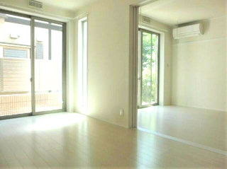 居室・リビング　明るい洋室です