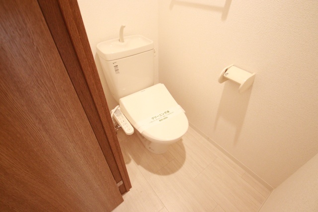 トイレ　別室の参考写真です。※現況優先