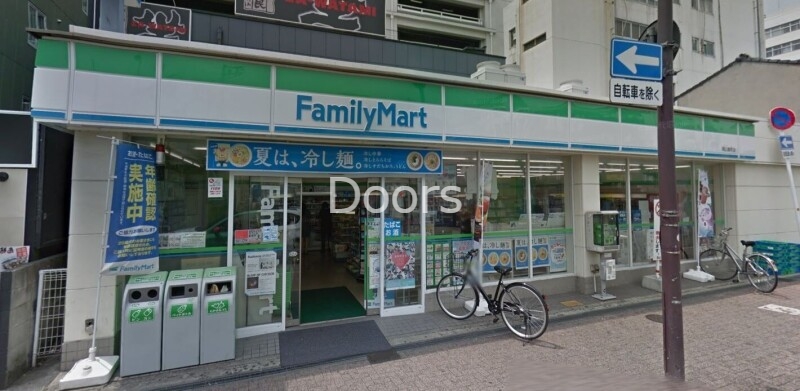 コンビニ　ファミリーマート岡山錦町店（コンビニ）まで10m