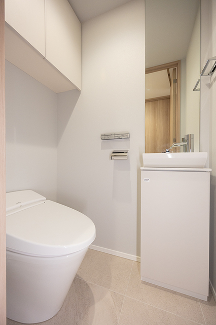 トイレ　※写真は同タイプ住戸です。