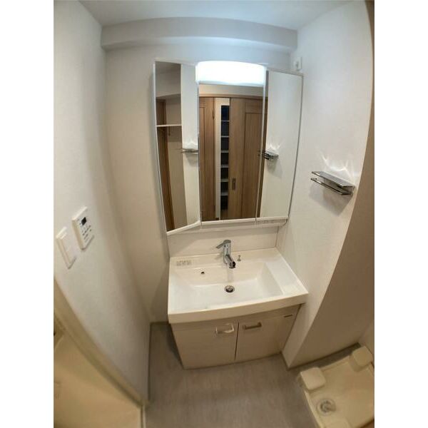 洗面設備　独立洗面化粧台付き☆