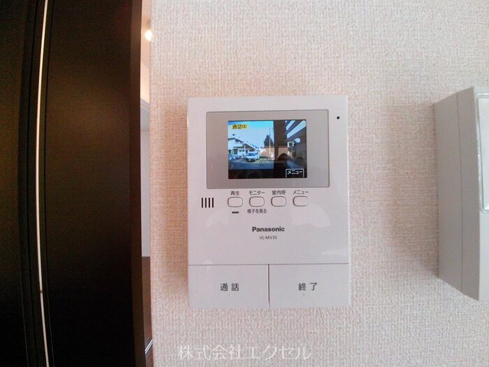 セキュリティ　TVモニターホンで来訪者の確認ができます。