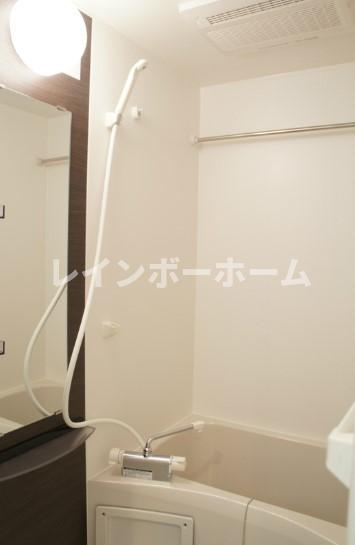 バス・シャワールーム　お風呂で日々の疲れを落としましょう