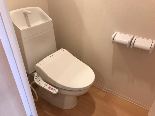 トイレ　トイレ