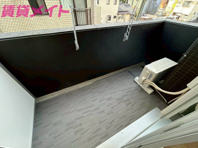 バルコニー　別部屋同型タイプです。