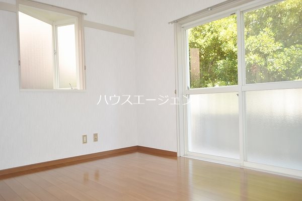 その他部屋・スペース　明るいお部屋です。