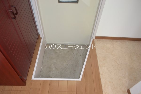 玄関　ボリュームたっぷりの玄関収納！