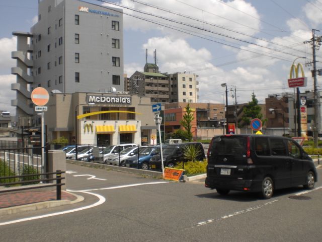 飲食店　マクドナルド（飲食店）まで380m