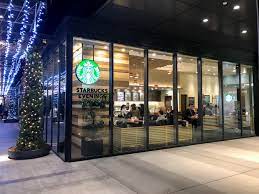 飲食店　スターバックスコーヒー 豊洲フォレシア店（飲食店）まで515m