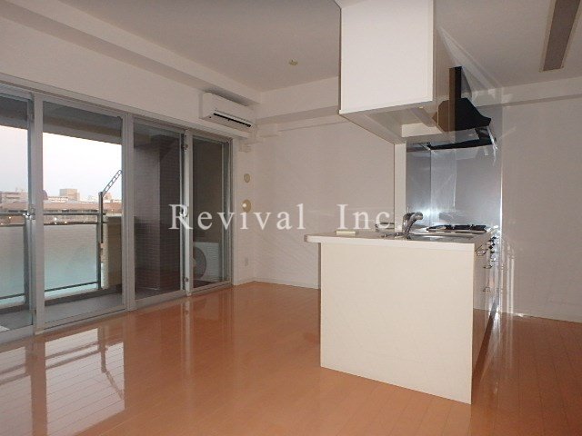 居室・リビング　解放感あるリビング空間です