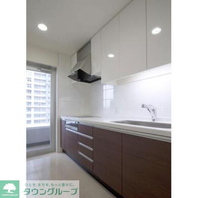 キッチン　※写真は同タイプ住戸です。