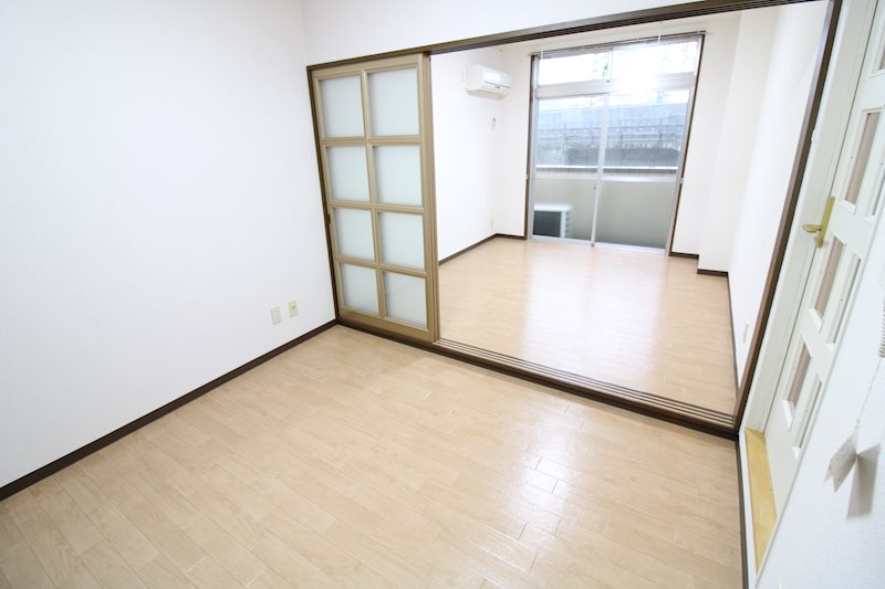 居室・リビング　※別部屋参考画像