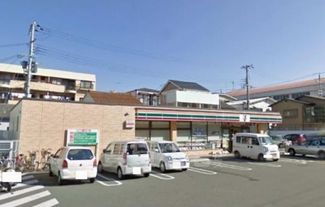 コンビニ　セブンイレブン　西明石南町店（コンビニ）まで592m