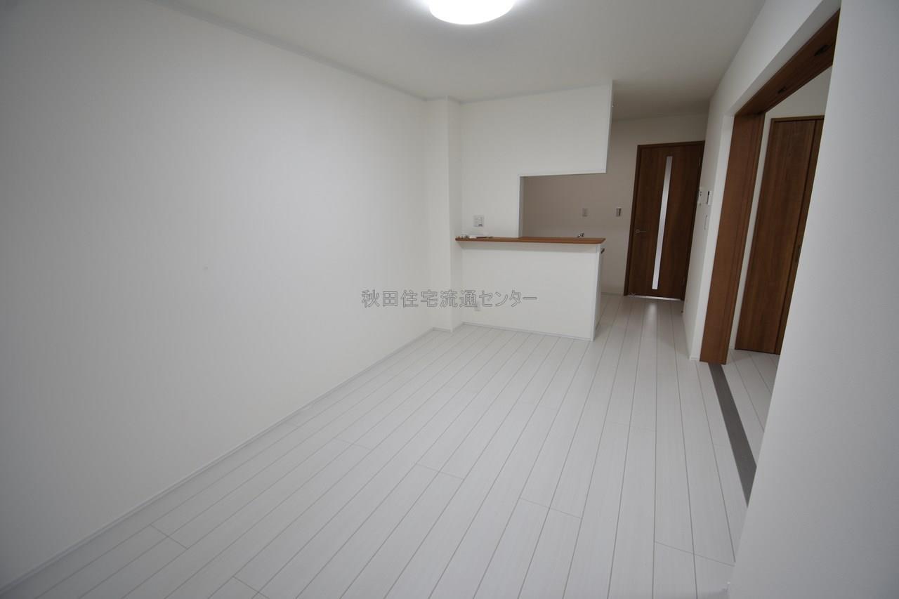 アヴァンスの居間写真