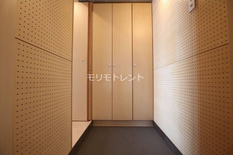 玄関　室内参考写真（９Ｆ－Ｂタイプ）