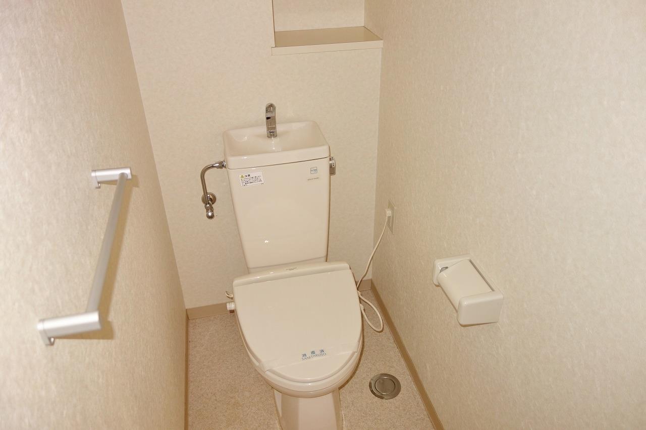 トイレ　暖房便座機能付の洋式トイレです♪（同仕様画像）
