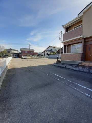 駐車場　駐車場に車を止められます