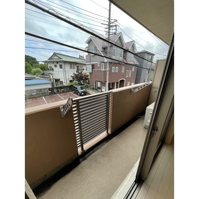 バルコニー　日当りがよいバルコニー