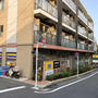 コンビニ　ミニストップ南青山4丁目店（コンビニ）まで127m