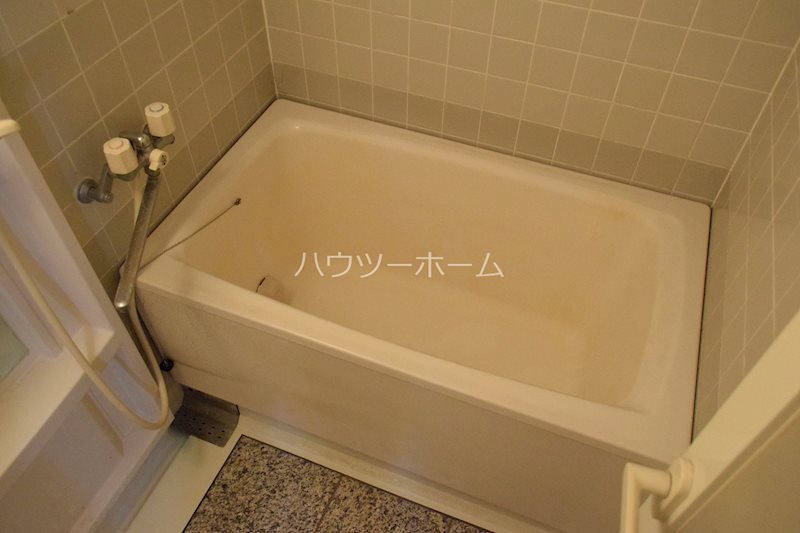 バス・シャワールーム　高温差し湯タイプです。