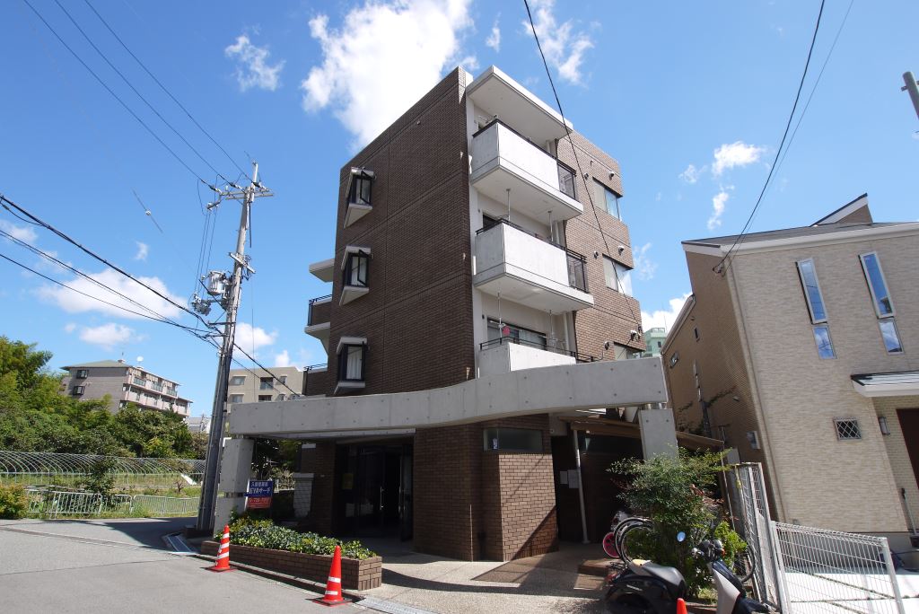 建物外観　詳細は、RISUMO江坂本店までお問合せください♪