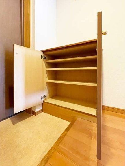玄関　収納