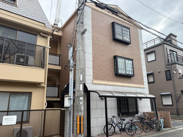 ドム北口の外観写真