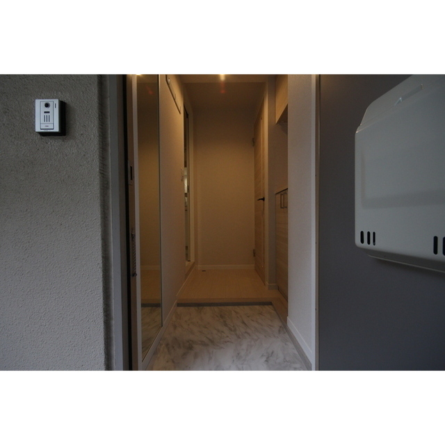 玄関　※同タイプ別部屋参考写真です。