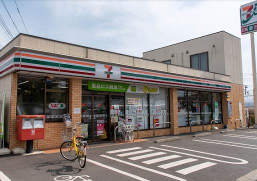 コンビニ　セブンイレブン 調布国領町1丁目店（コンビニ）まで149m