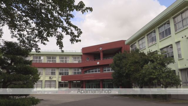 小学校　妙高私立新井中央小学校（小学校）まで2408m