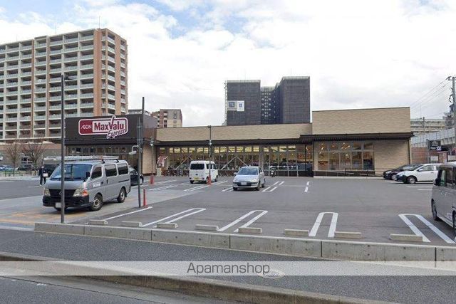 スーパー　マックスバリュ千早駅前店（スーパー）まで512m