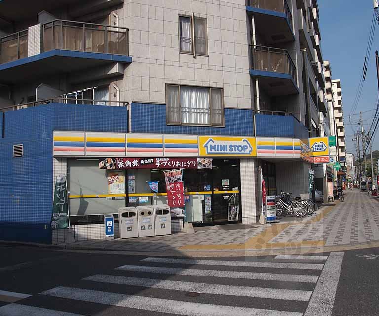 コンビニ　ミニストップ七条高倉店（コンビニ）まで323m