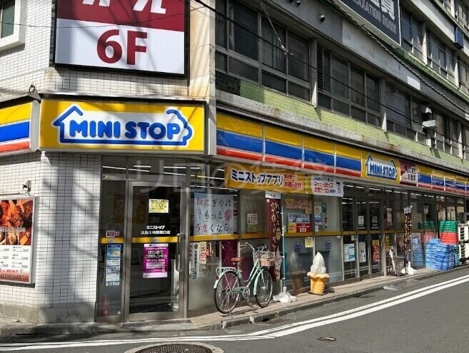 コンビニ　ミニストップ京急川崎駅西口店（コンビニ）まで511m
