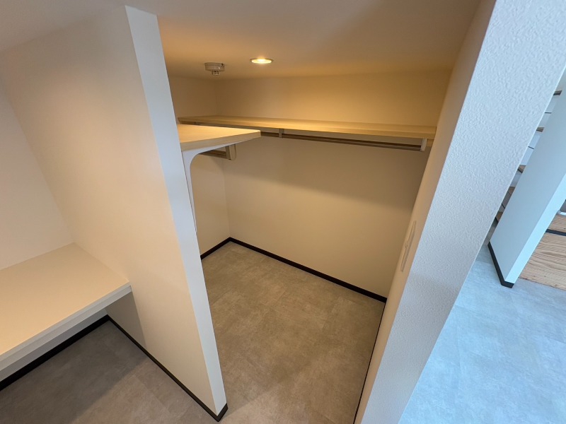 収納　収納もバッチリあるのでお部屋が片付きますよ！
