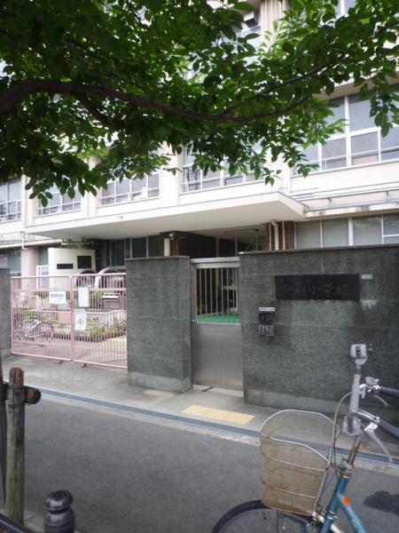 小学校　大阪市立鶴町小学校（小学校）まで397m