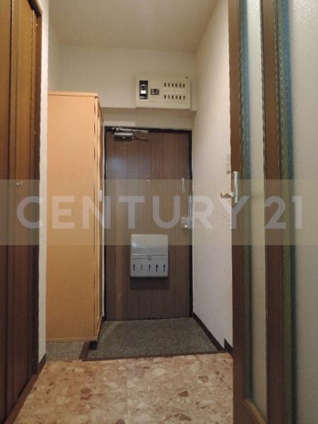 玄関　※他のお部屋の写真です。