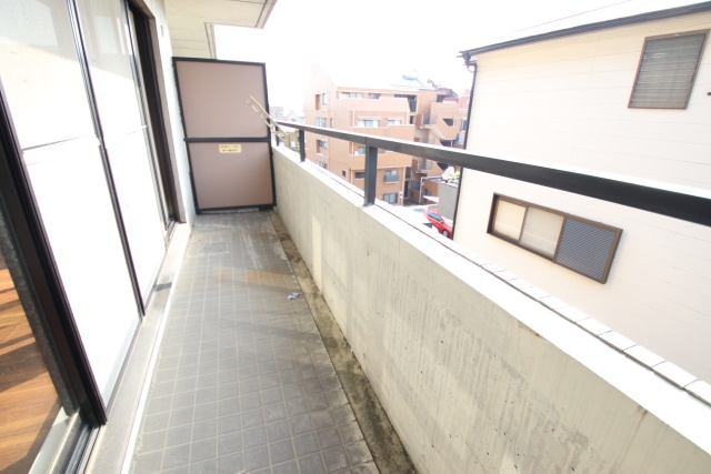 バルコニー　別室の参考写真です。※現況優先