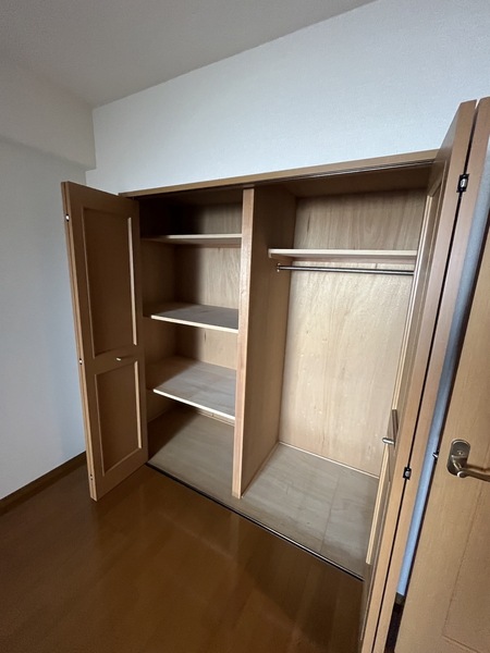 収納　荷物がたっぷり入るクロゼット