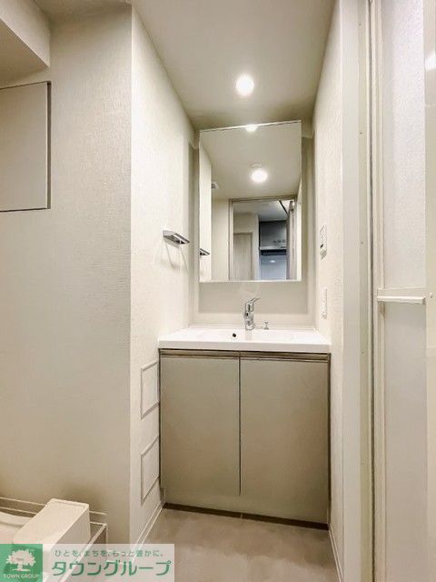 洗面設備　※写真は同タイプ住戸です。