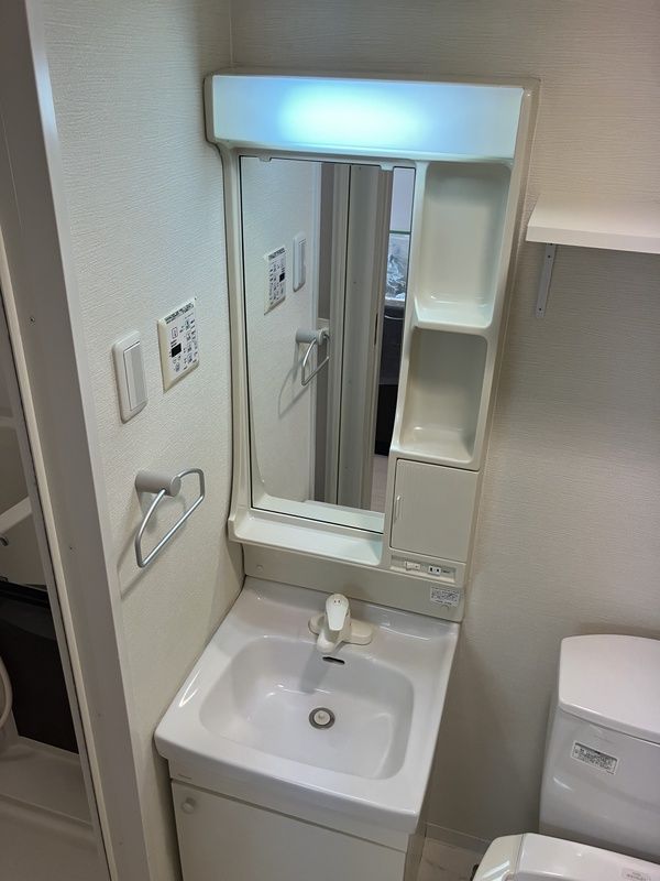 洗面設備　同物件別部屋写真