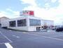 ドラックストア　ウェルシア富士広見店（ドラッグストア）まで450m