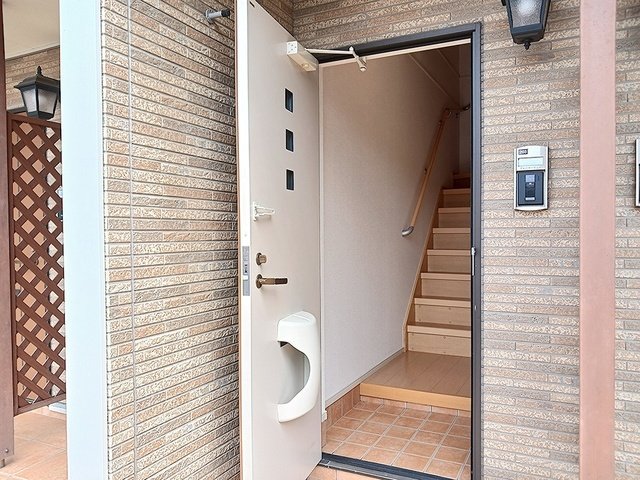 玄関　落ち着いた玄関です