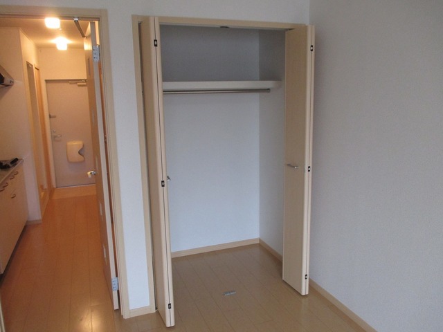 収納　大切な衣類を収納できるクローゼットです